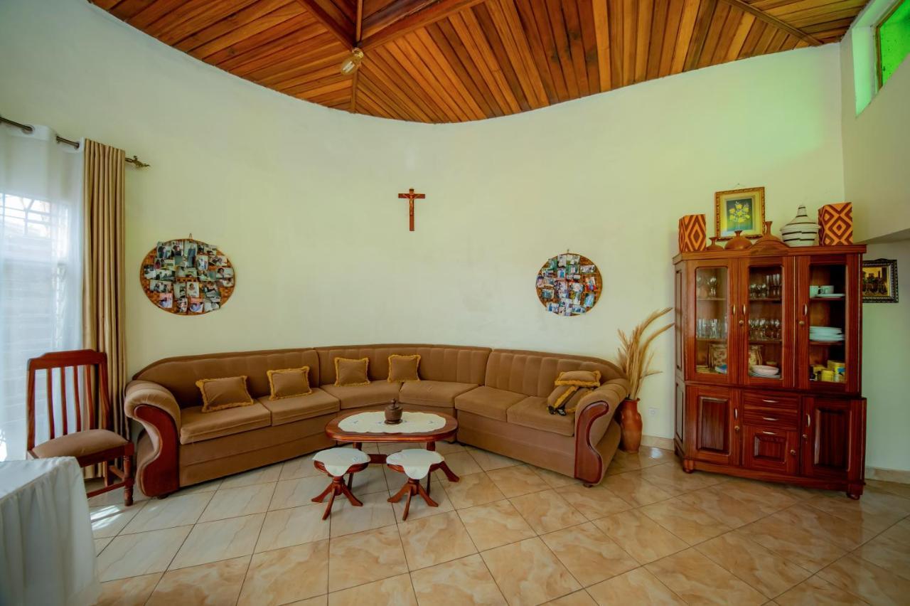 Nazareth Guest House Kigali Buitenkant foto