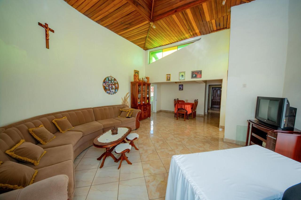 Nazareth Guest House Kigali Buitenkant foto